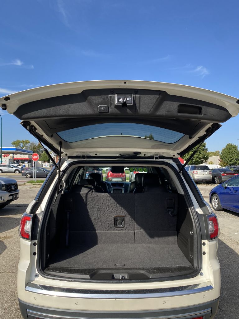 Photo 11 of this GMC ACADIA