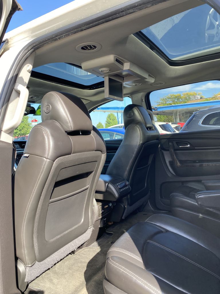 Photo 12 of this GMC ACADIA