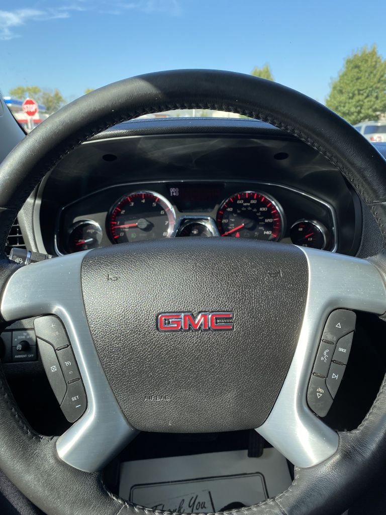 Photo 18 of this GMC ACADIA