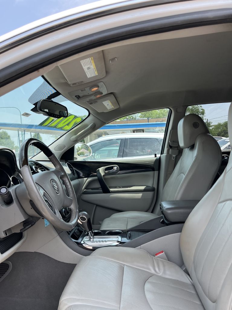 Photo 14 of this BUICK ENCLAVE