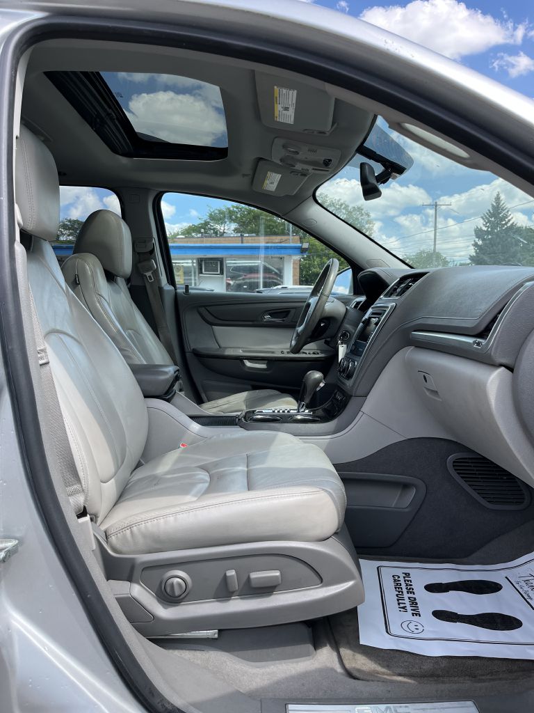 Photo 7 of this GMC ACADIA