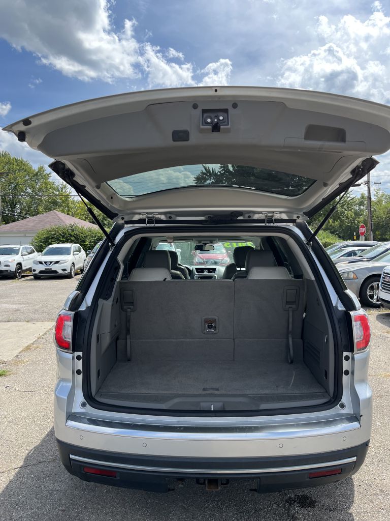 Photo 10 of this GMC ACADIA