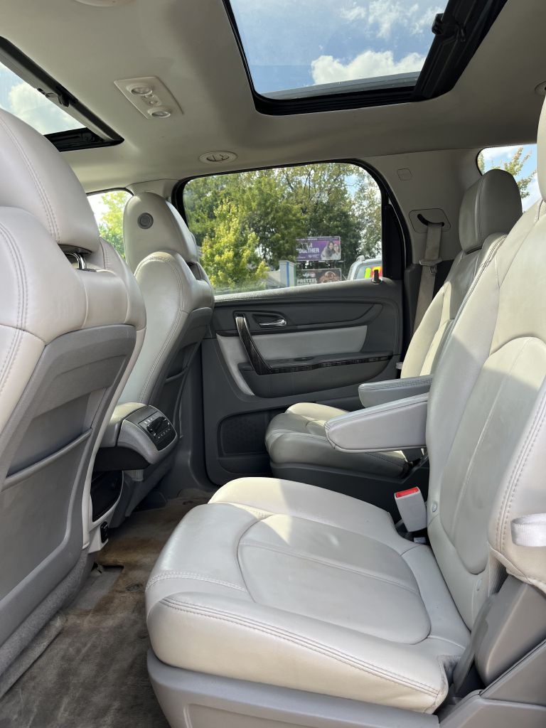 Photo 11 of this GMC ACADIA