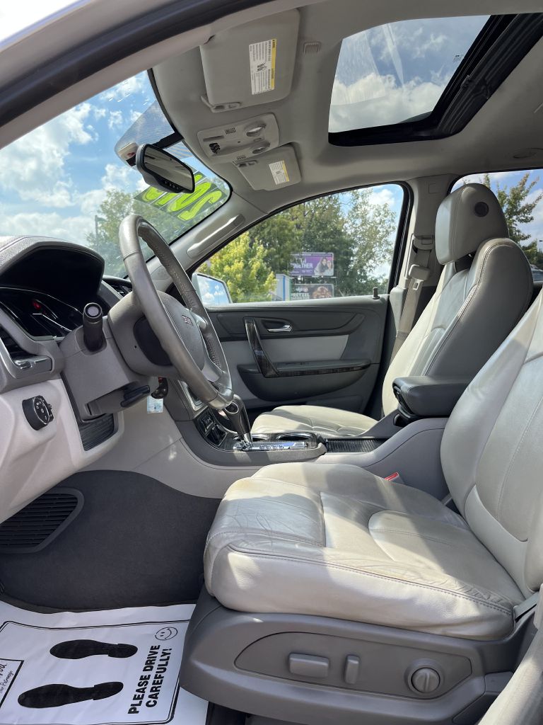 Photo 12 of this GMC ACADIA
