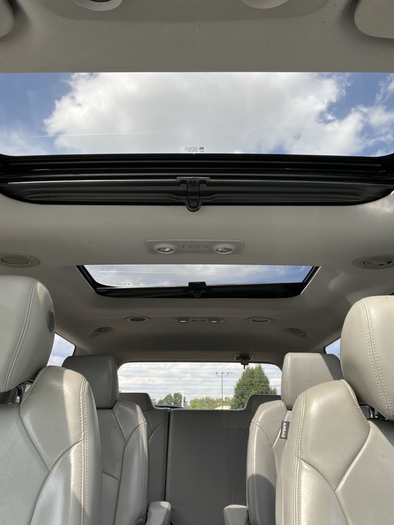 Photo 14 of this GMC ACADIA