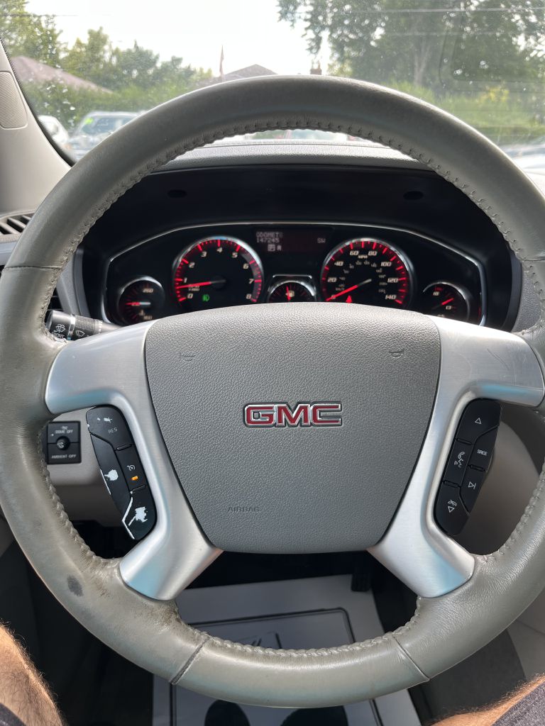 Photo 17 of this GMC ACADIA