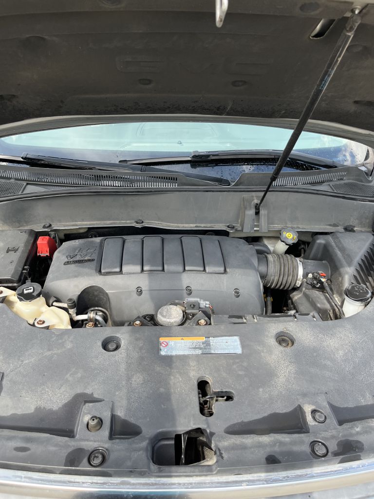 Photo 18 of this GMC ACADIA