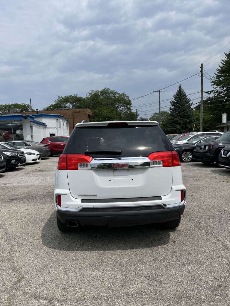 Photo 5 of this GMC TERRAIN