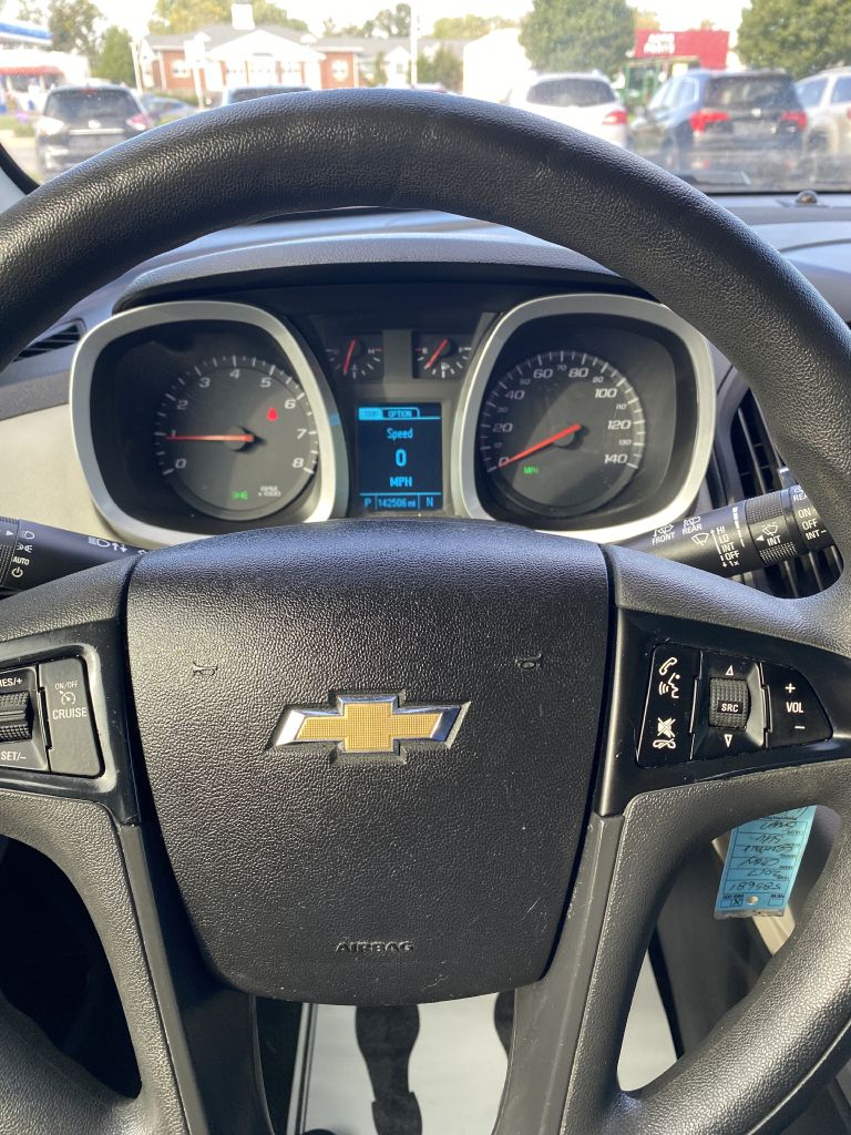 Photo 16 of this CHEVROLET EQUINOX