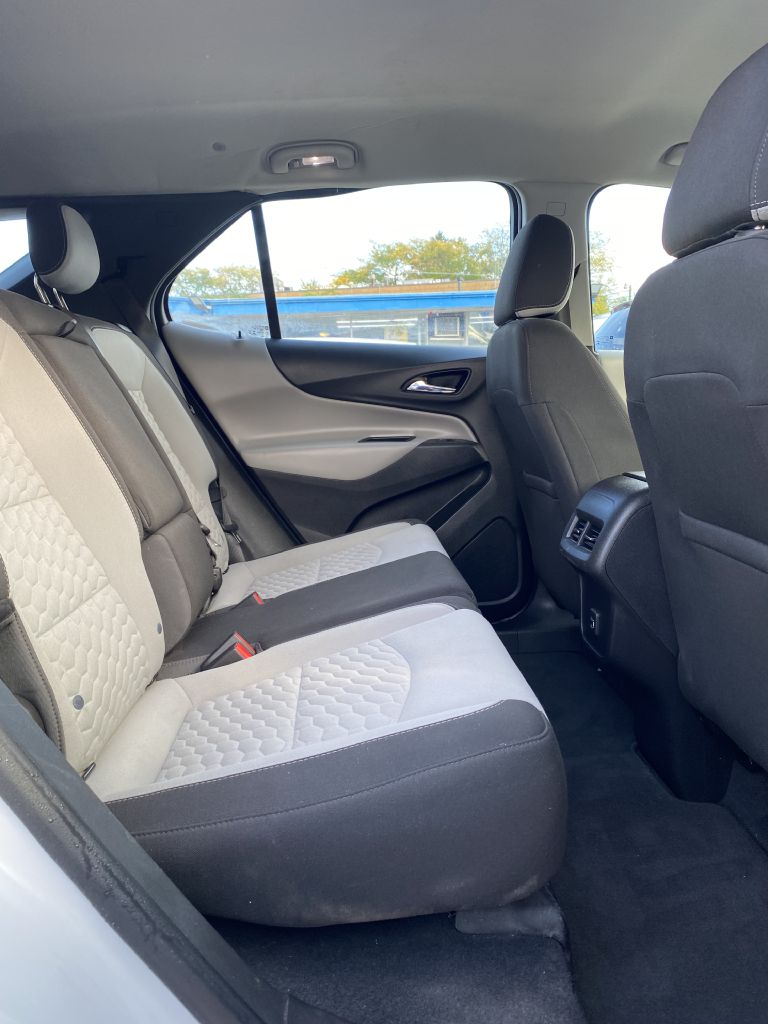 Photo 12 of this CHEVROLET EQUINOX