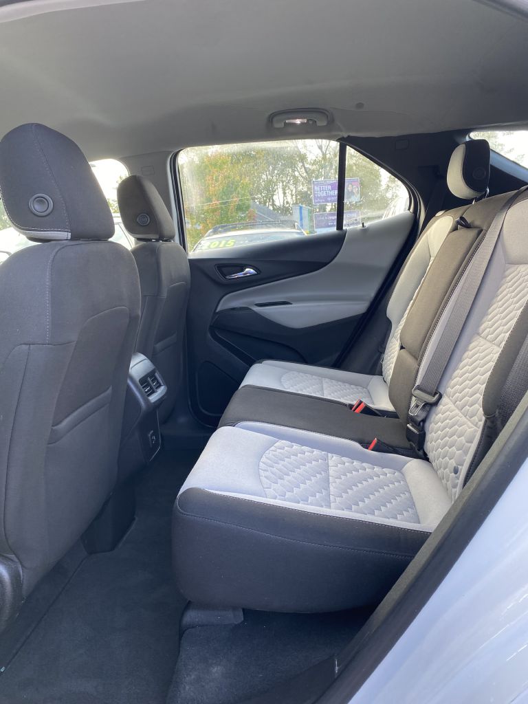 Photo 14 of this CHEVROLET EQUINOX