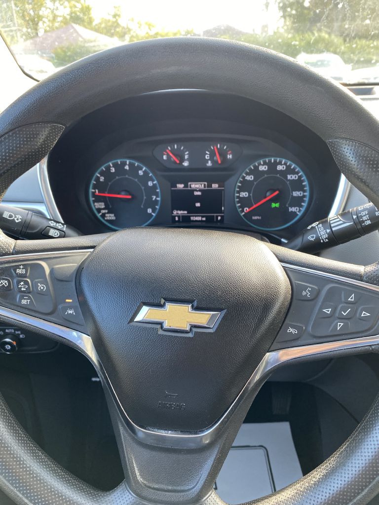 Photo 18 of this CHEVROLET EQUINOX