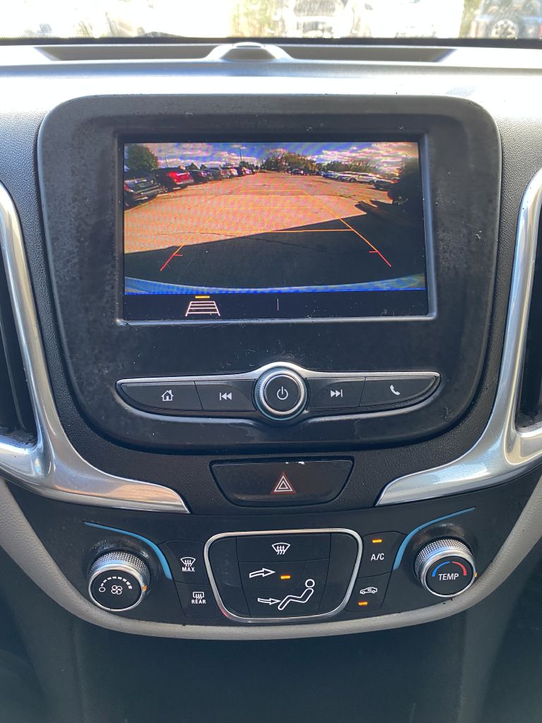 Photo 8 of this CHEVROLET EQUINOX
