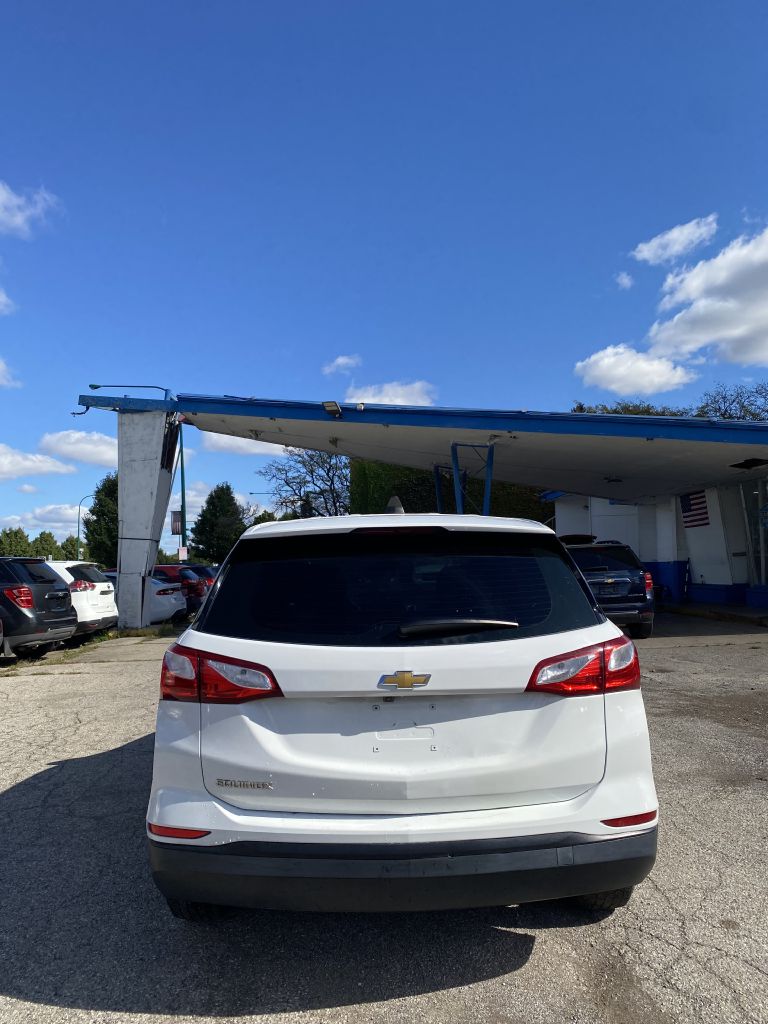 Photo 6 of this CHEVROLET EQUINOX