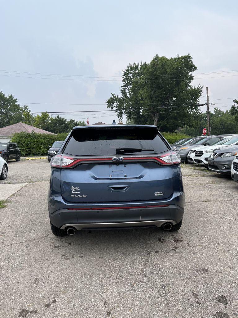 Photo 5 of this FORD EDGE