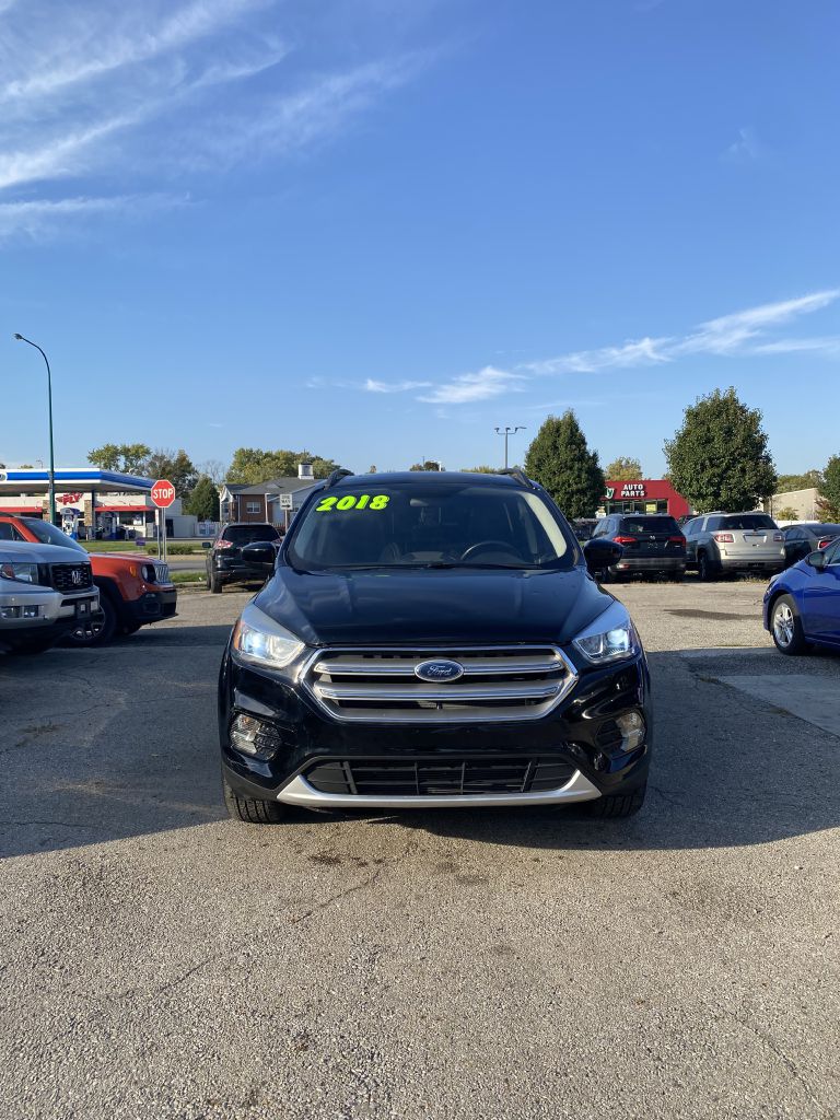Photo 2 of this FORD ESCAPE