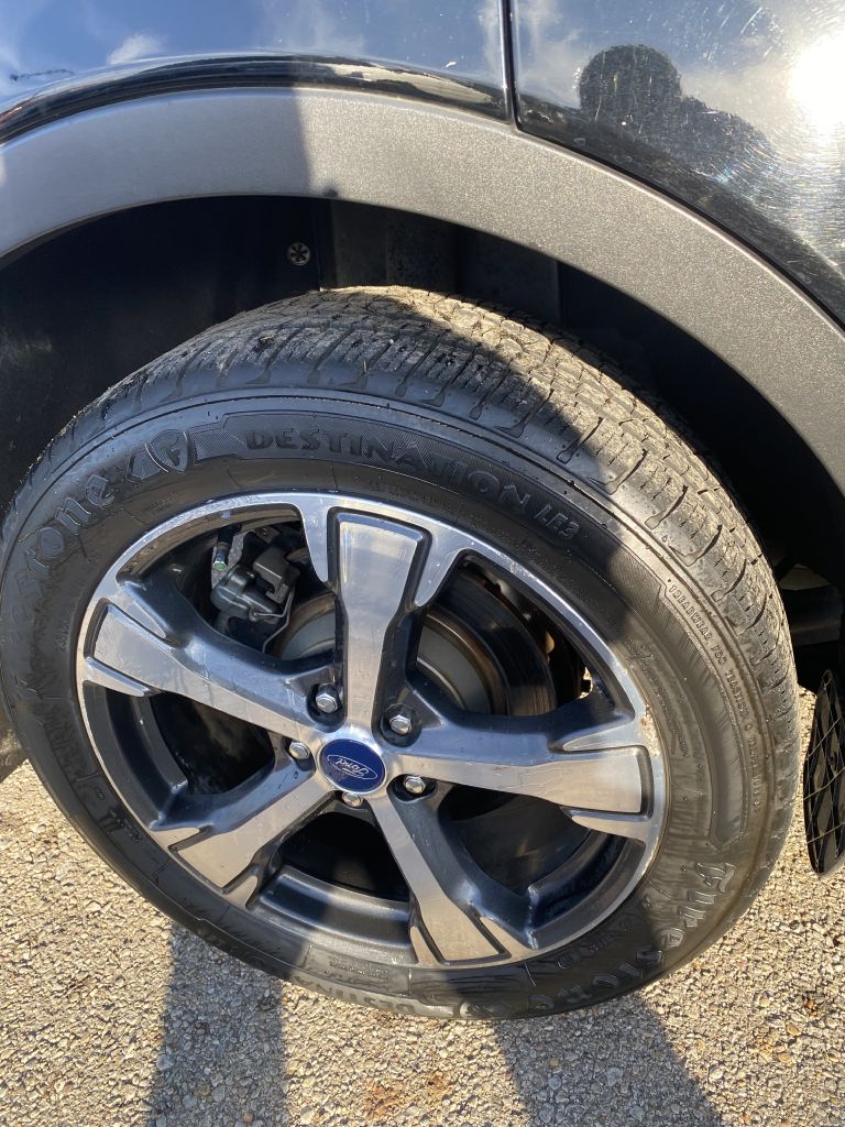 Photo 8 of this FORD ESCAPE