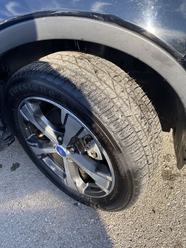 Photo 9 of this FORD ESCAPE