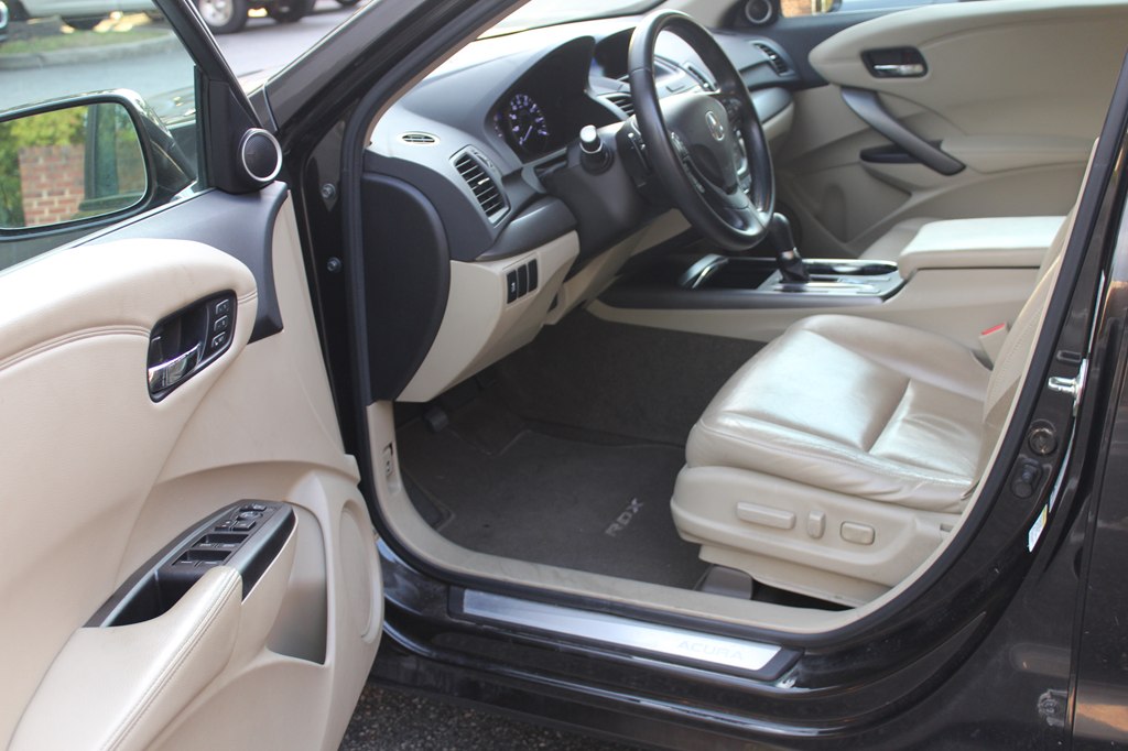 Photo 8 of this ACURA RDX