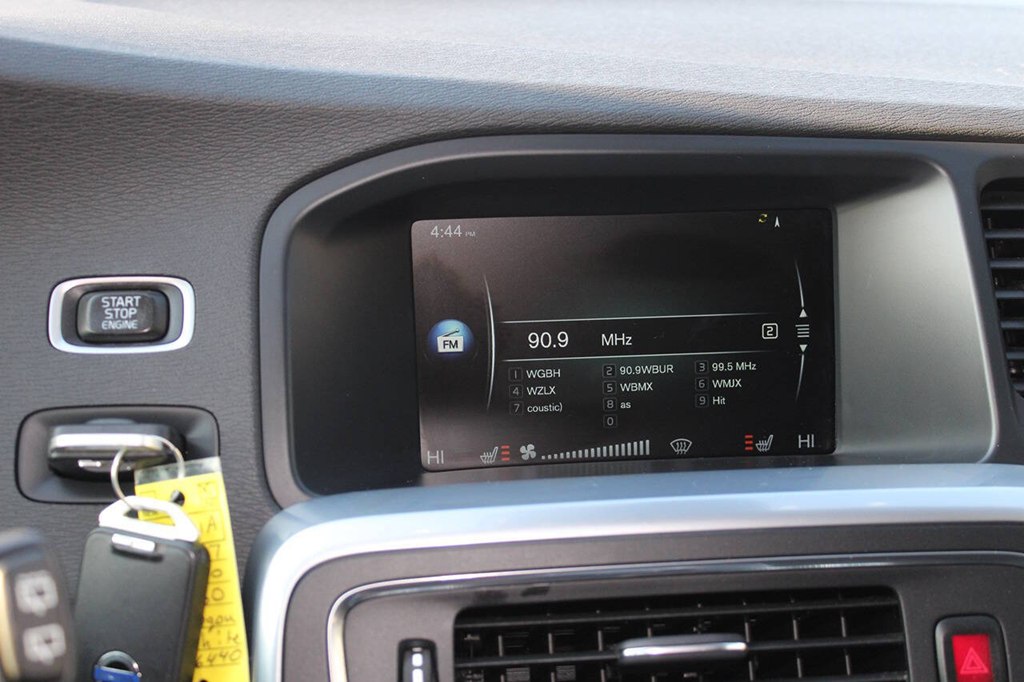 Photo 17 of this VOLVO V60 CROSS COUNT
