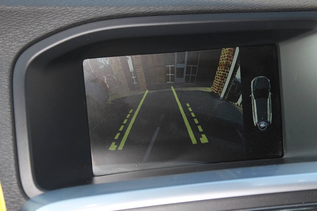 Photo 18 of this VOLVO V60 CROSS COUNT