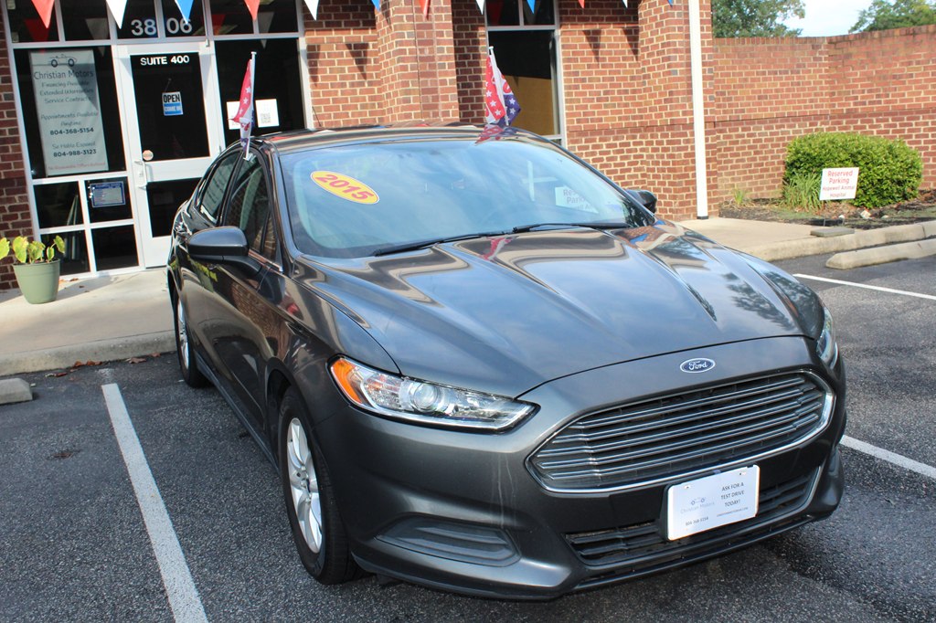 Photo 2 of this FORD FUSION