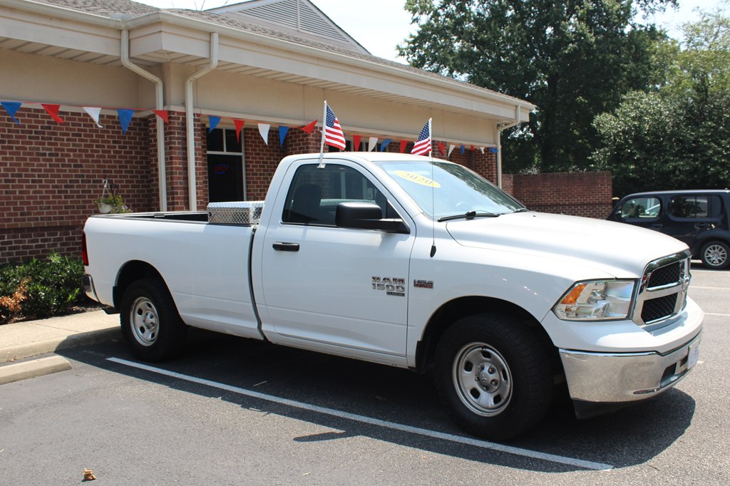Photo 7 of this RAM 1500 CLASSIC
