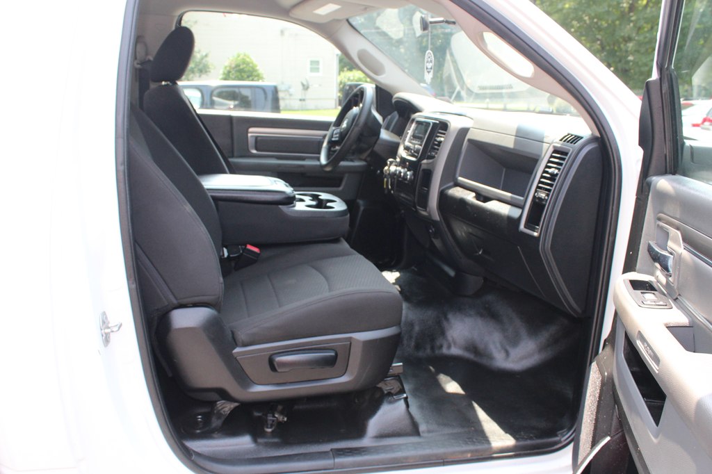 Photo 9 of this RAM 1500 CLASSIC