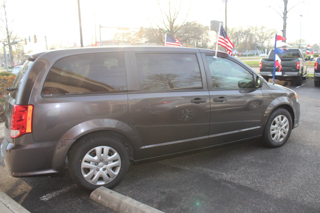 Photo 6 of this DODGE GRAND CARAVAN