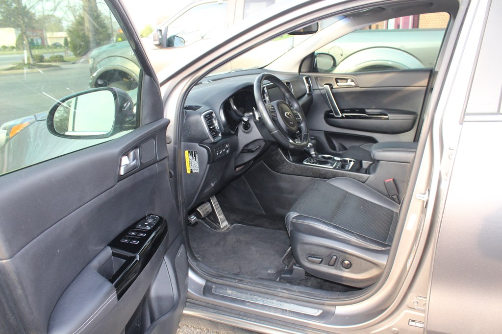 Photo 7 of this KIA SPORTAGE