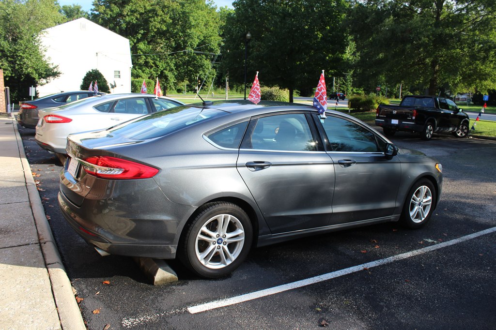 Photo 6 of this FORD FUSION