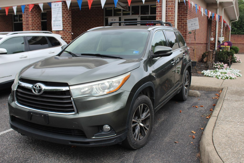 2016 TOYOTA HIGHLANDER