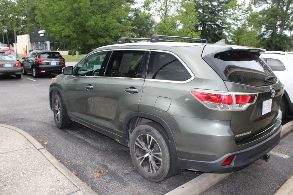 Photo 22 of this TOYOTA HIGHLANDER