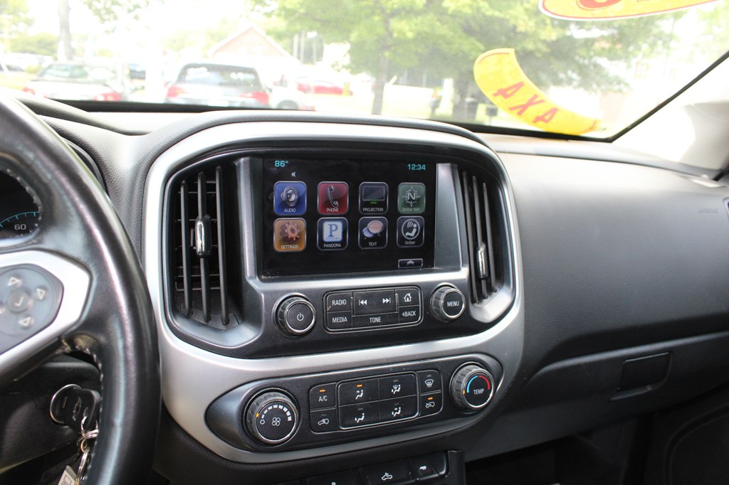 Photo 14 of this CHEVROLET COLORADO