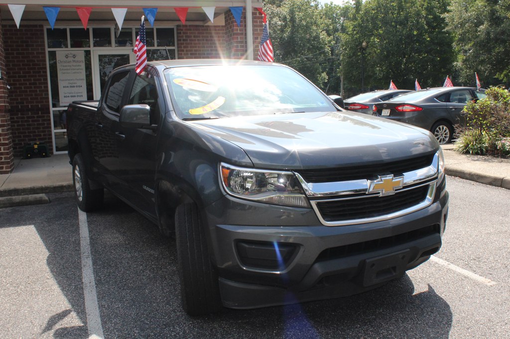 Photo 2 of this CHEVROLET COLORADO