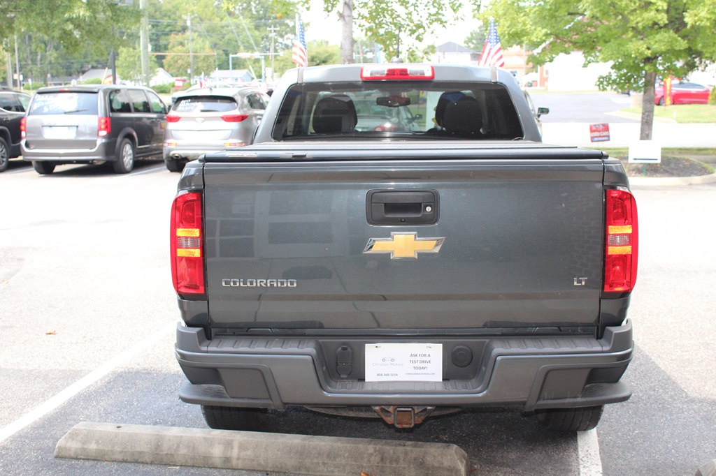 Photo 5 of this CHEVROLET COLORADO