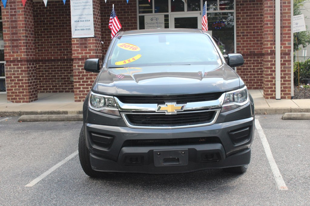 Photo 8 of this CHEVROLET COLORADO
