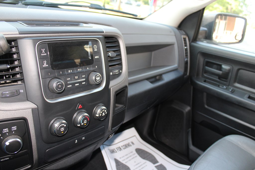 Photo 11 of this RAM 1500