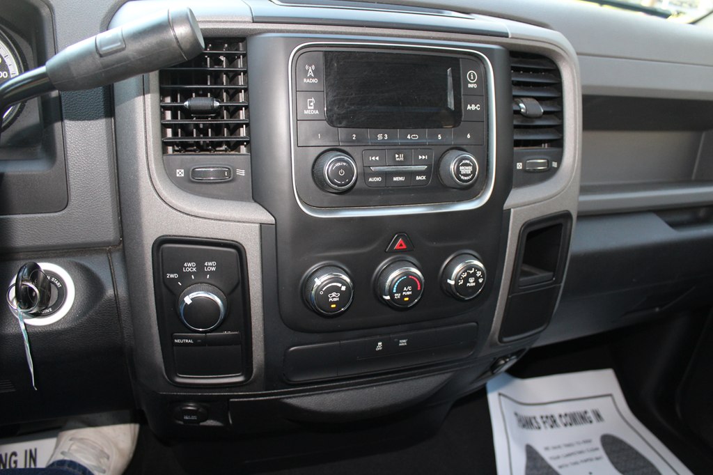 Photo 8 of this RAM 1500