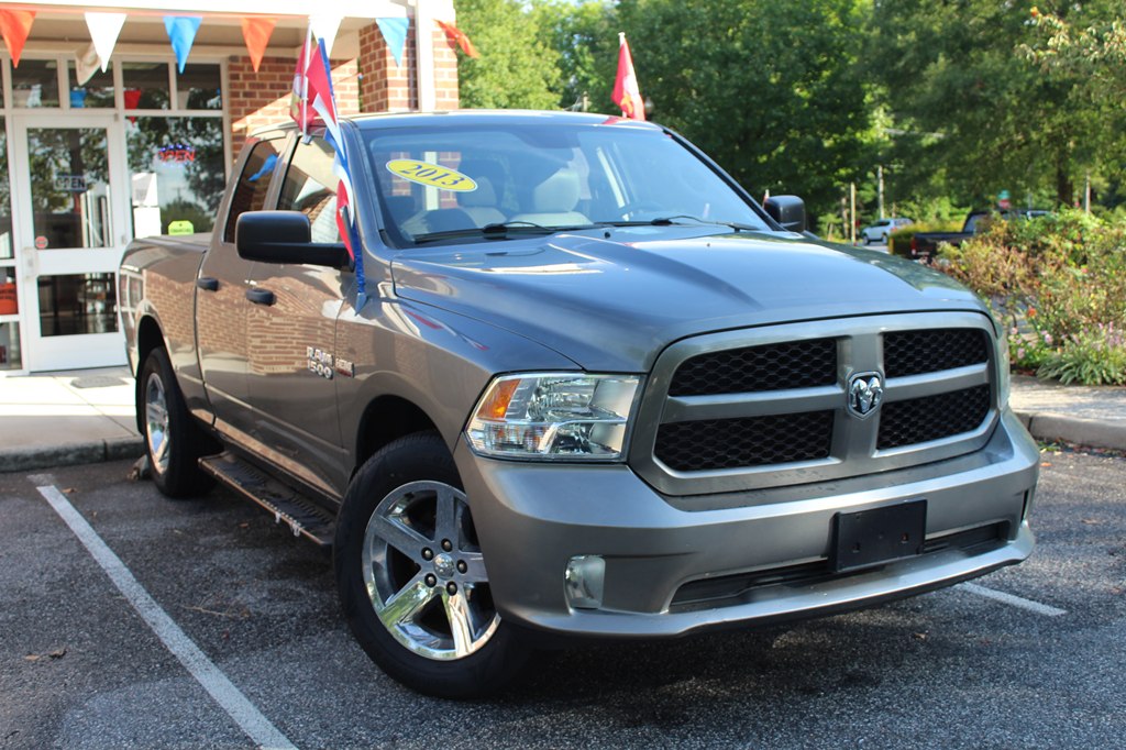 Photo 2 of this RAM 1500