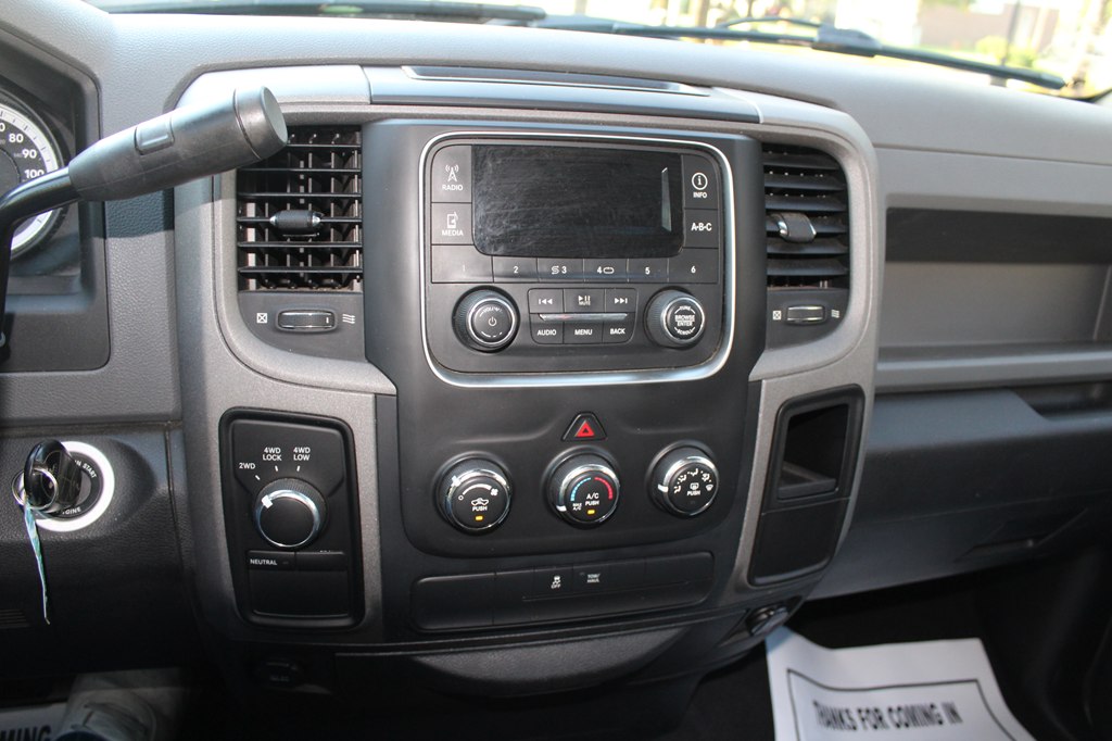 Photo 13 of this RAM 1500