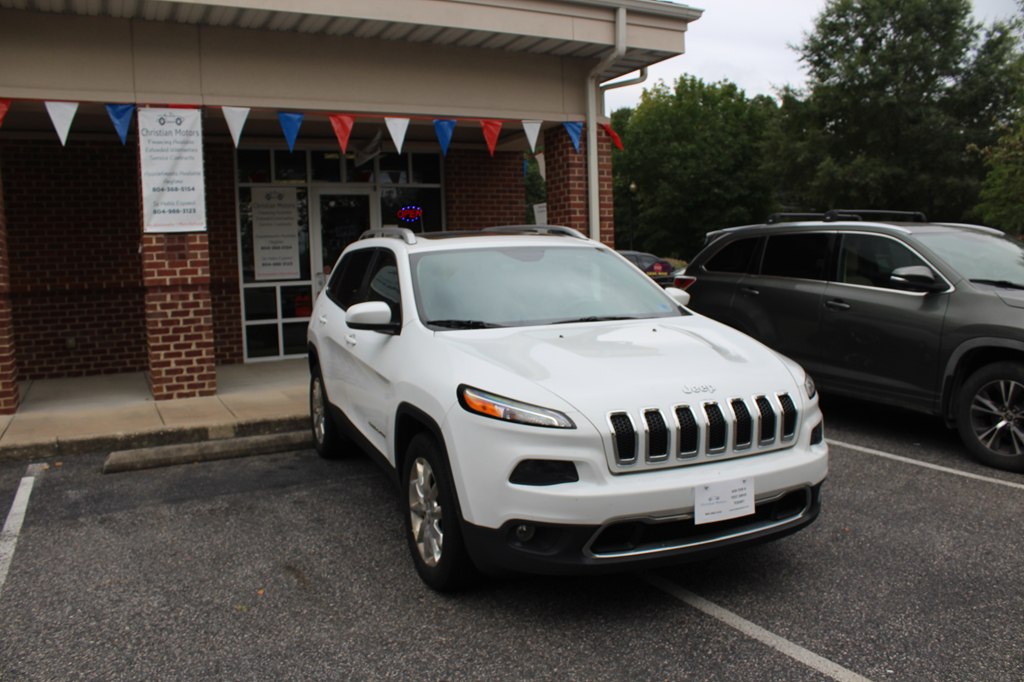 Photo 2 of this JEEP CHEROKEE