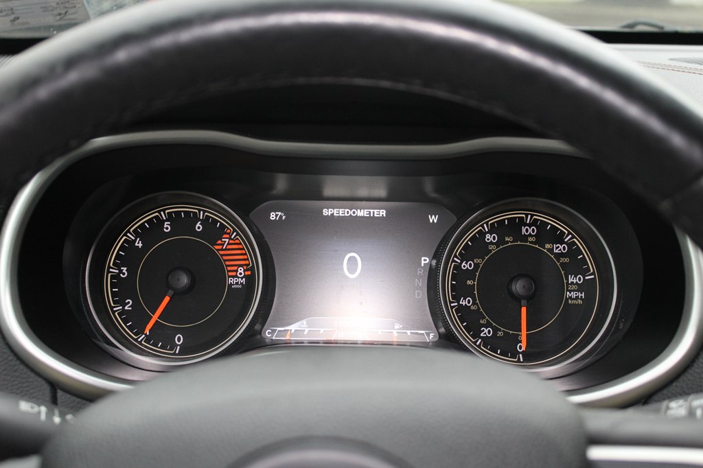 Photo 11 of this JEEP CHEROKEE