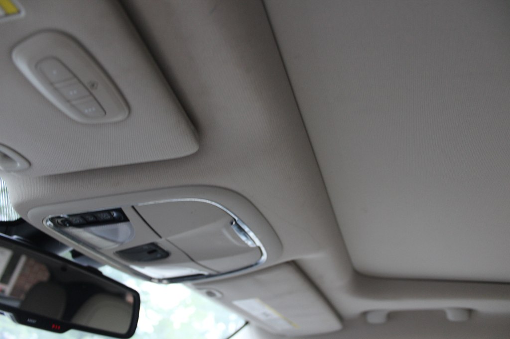 Photo 15 of this JEEP CHEROKEE