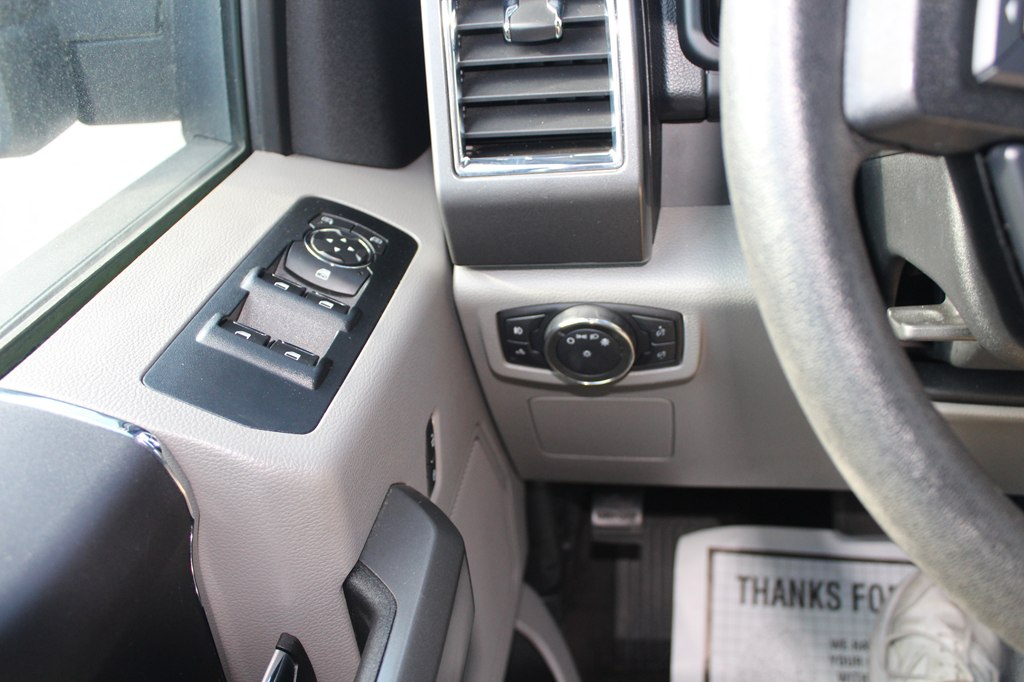 Photo 13 of this FORD F-150