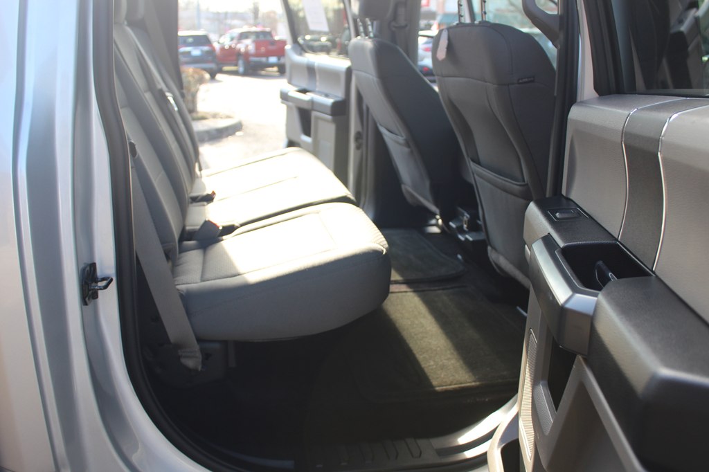 Photo 10 of this FORD F-150