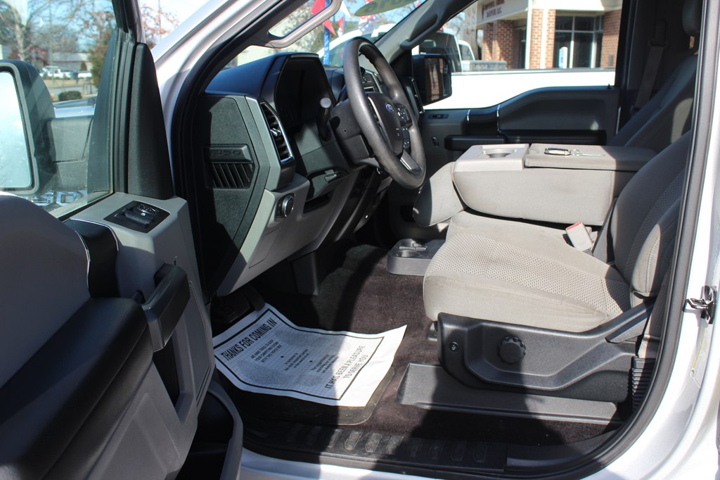 Photo 8 of this FORD F-150