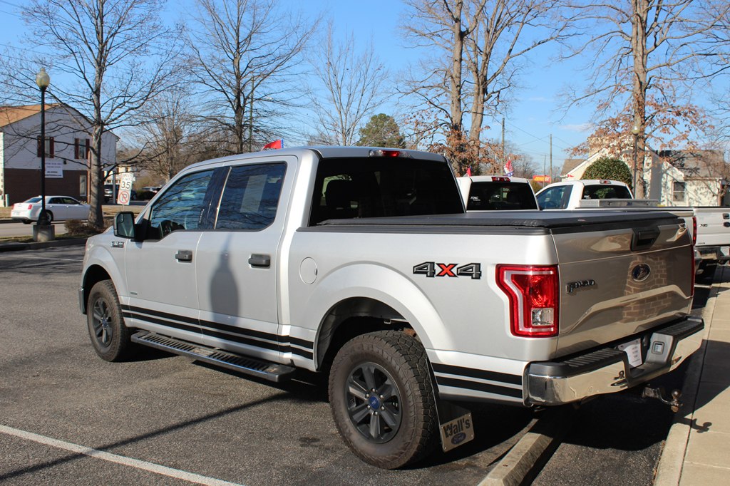 Photo 3 of this FORD F-150