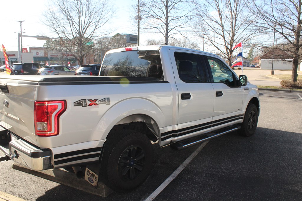 Photo 5 of this FORD F-150