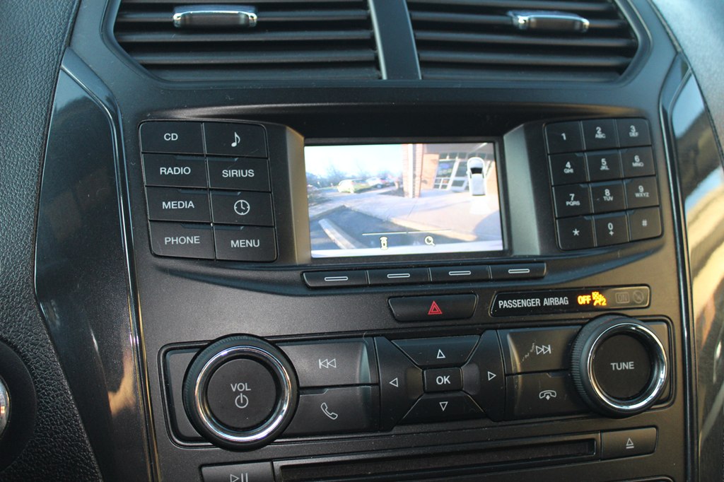 Photo 17 of this FORD EXPLORER